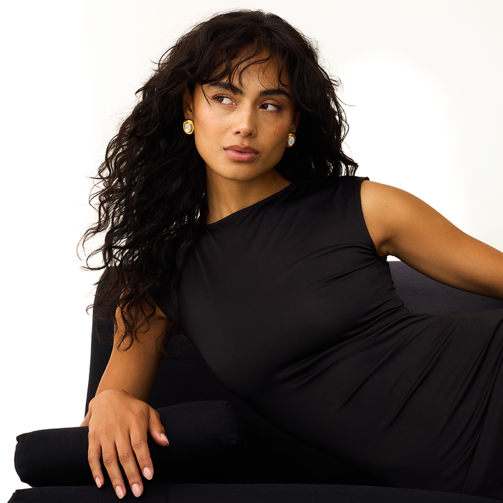 Ameliyana | Orecchini a Bottone in Oro 18k