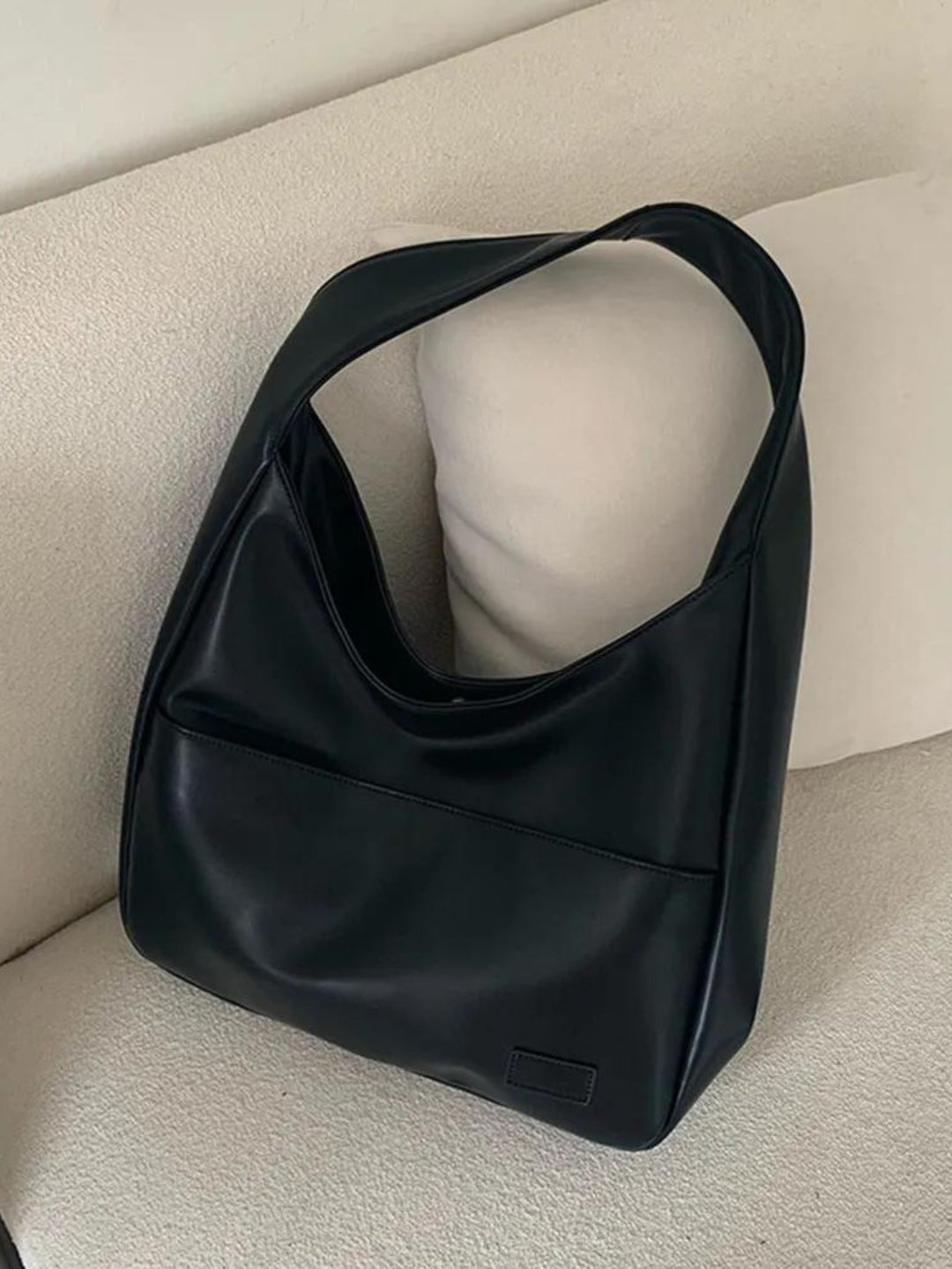 Helena | Borsa a Spalla Strutturata e Elegante
