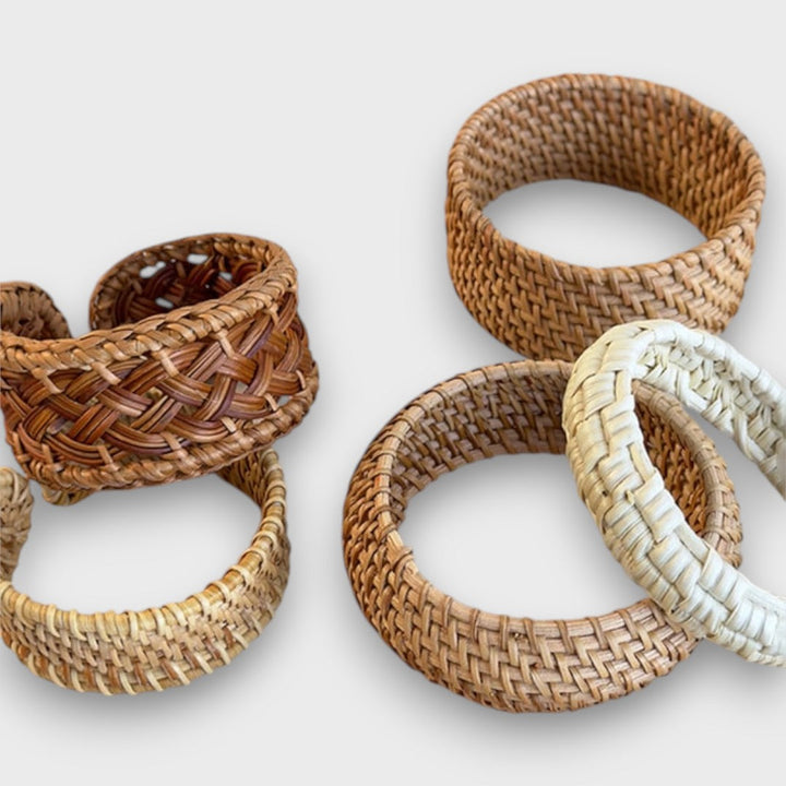 Noelia – Bracciale in Rattan Intrecciato