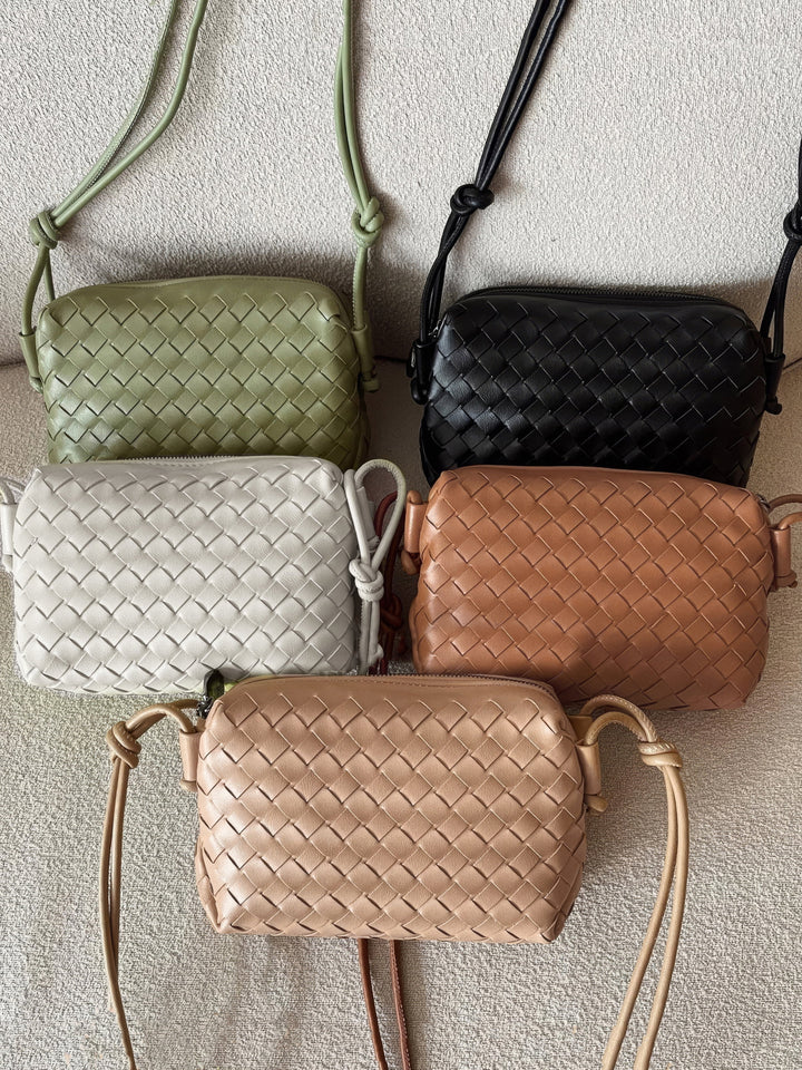 Janna | Borsa a tracolla compatta intrecciata per ogni giorno